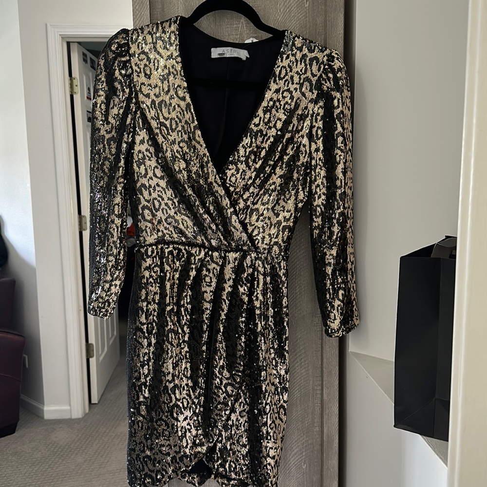 ASTR label sequin dress Size M